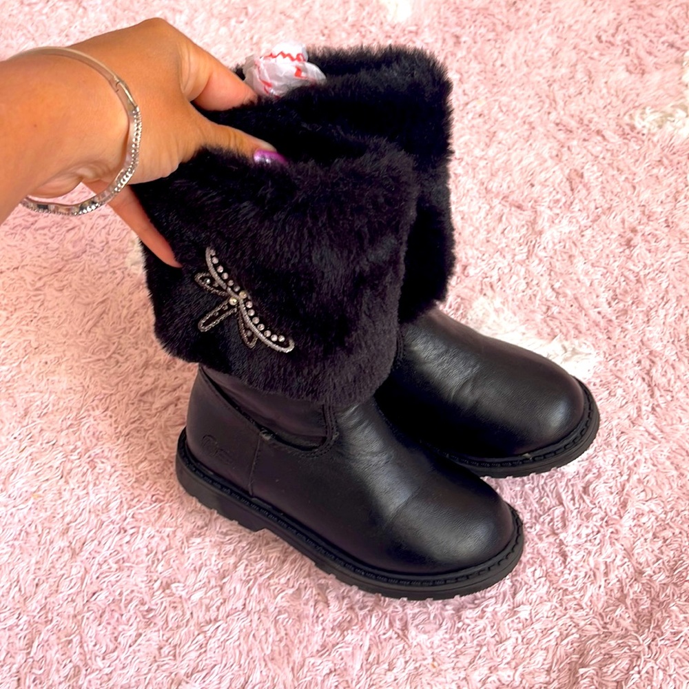 Naturino girls black fur boots rhinestone and pearl dragon fly